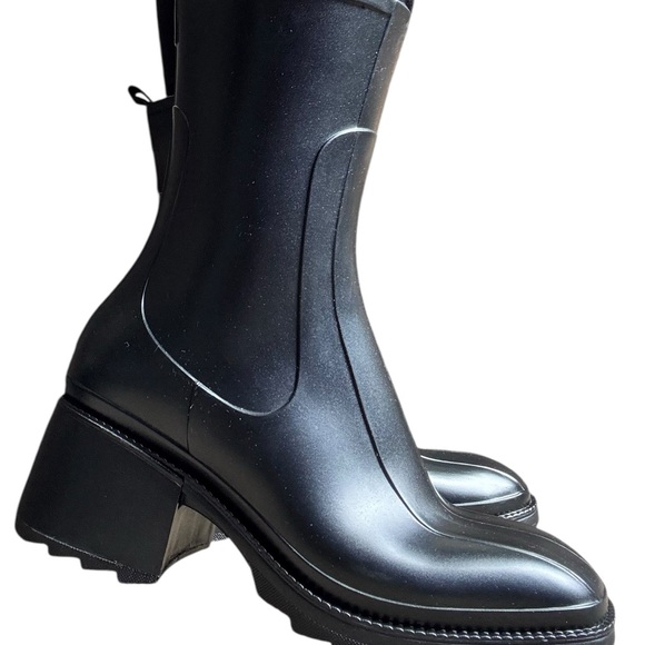 Women's Avanti maxima  zip up ankle boots size 7 runs about a size large - Picture 1 of 8